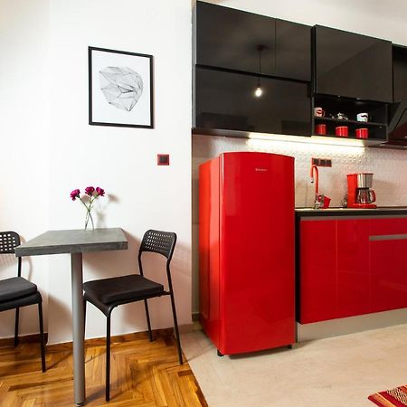 Downtown Luxury Boutique Suites : The Red Suite Salonic Exterior foto