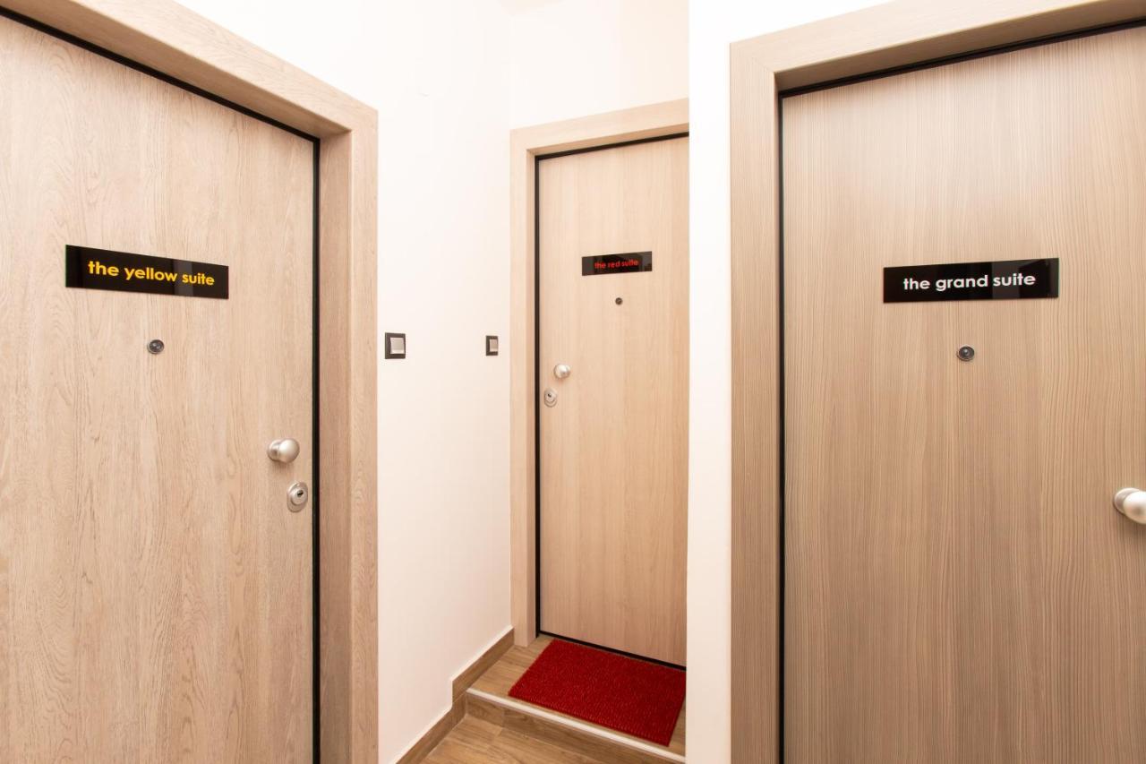 Downtown Luxury Boutique Suites : The Red Suite Salonic Exterior foto